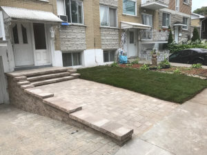 Pavement d'entrée de maison, pose de pavé uni - Terrassement Daniel Robert de Montréal-Est